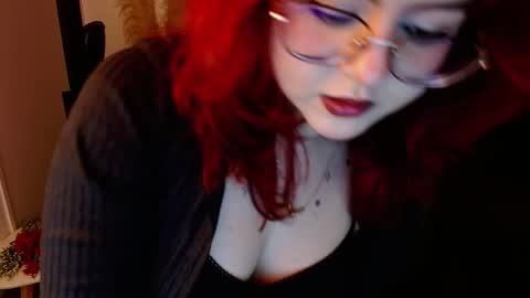 Snapshot of crimson_tati chatting on 03-06-25, 04:08 Tatiana online show from 03-06-25, 04:08