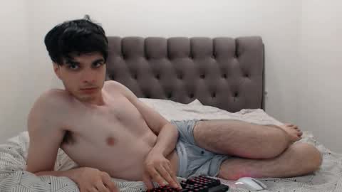 Snapshot of cris_peace chatting on 10-03-25, 08:39 JOIN IN A FAN CLUB AND YOU WILL HAVE 90 OF MY PHOTOVIDEO FREE FANSLY - online show from 10-03-25, 08:39