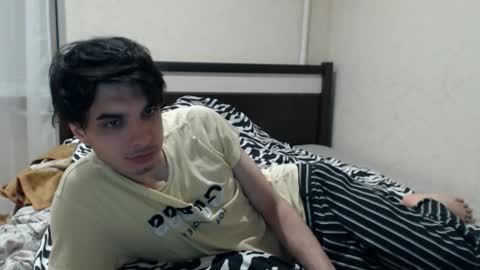 Snapshot of cris_peace chatting on 10-21-25, 04:41 JOIN IN A FAN CLUB AND YOU WILL HAVE 90 OF MY PHOTOVIDEO FREE FANSLY - online show from 10-21-25, 04:41