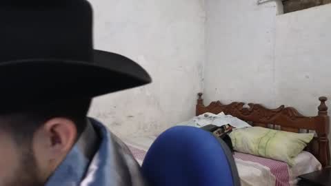 cris_simons online show from 12-14-24, 03:40