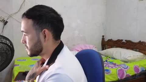 cris_simons online show from 01-03-25, 04:33