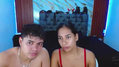 Snapshot of crisandmery chatting on 01-11-26, 07:46 CRISANDMERY online show from 01-11-26, 07:46