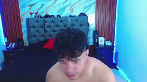 CRISANDMERY online show from 06-29-26, 03:02
