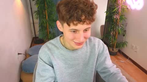 Chris online show from 03-12-26, 04:24