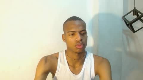 Snapshot of criss_zuri chatting on 10-04-25, 11:30 criss_zuri online show from 10-04-25, 11:30