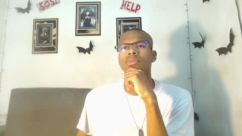 Snapshot of criss_zuri chatting on 10-29-25, 11:45 criss_zuri online show from 10-29-25, 11:45