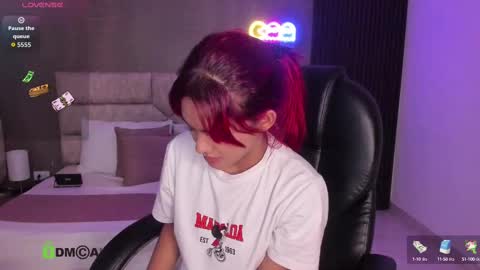 Snapshot of cristal__adams chatting on 09-19-25, 12:39 cristal__adams online show from 09-19-25, 12:39