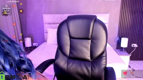 Snapshot of cristal__adams chatting on 11-03-25, 11:55 cristal__adams online show from 11-03-25, 11:55