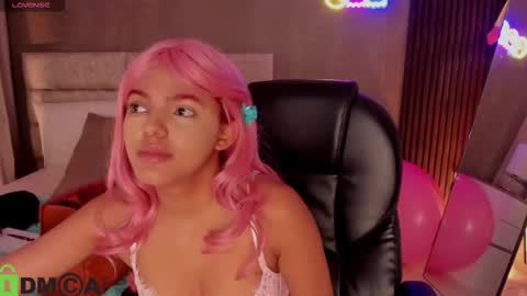 Snapshot of cristal__adams chatting on 01-18-26, 11:36 cristal__adams online show from 01-18-26, 11:36