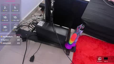 Snapshot of cristal_bons chatting on 12-04-25, 08:45 Cristal online show from 12-04-25, 08:45