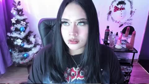 Snapshot of cristal_kosh chatting on 12-07-24, 01:18 Cris online show from 12-07-24, 01:18