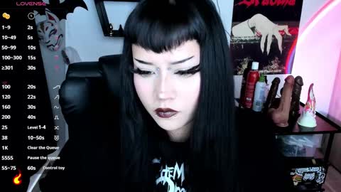 Snapshot of cristal_kosh chatting on 09-12-25, 02:39 Cris online show from 09-12-25, 02:39