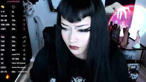 Snapshot of cristal_kosh chatting on 09-15-25, 07:25 Cris online show from 09-15-25, 07:25