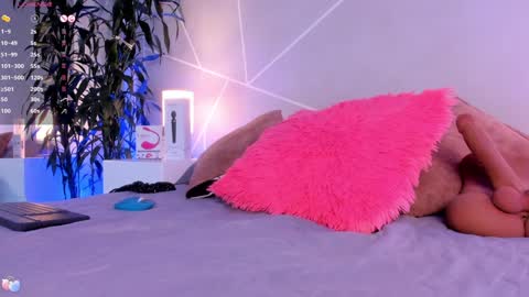 Snapshot of cristal_princess_ chatting on 01-09-25, 06:59 Cristal online show from 01-09-25, 06:59