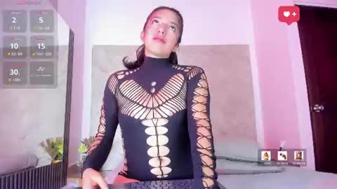 Snapshot of cristal_quintero chatting on 06-20-26, 12:08 Cristal online show from 06-20-26, 12:08