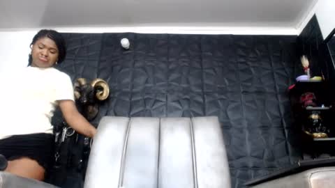 Snapshot of cristal_smith06 chatting on 07-25-26, 01:04 Hanna online show from 07-25-26, 01:04
