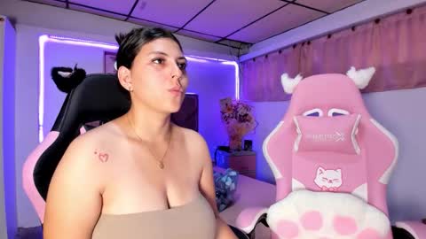 cristal_smith20 online show from 03-25-26, 12:00