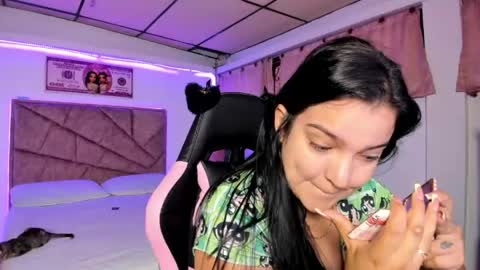 cristal_smith20 online show from 04-27-26, 11:30