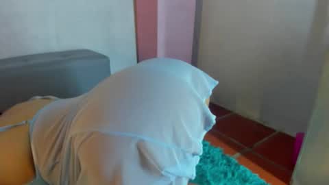 cristal_t2 online show from 01-07-26, 07:49