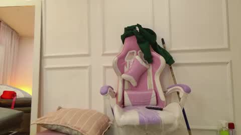 cristalbm_ online show from 06-27-26, 12:22