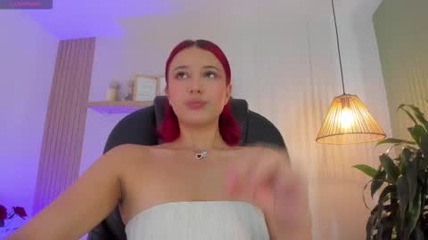 Snapshot of cristalfoxy_ chatting on 01-13-26, 07:41 cristalfoxy_ online show from 01-13-26, 07:41