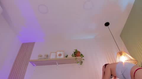 Snapshot of cristalfoxy_ chatting on 02-05-26, 08:13 cristalfoxy_ online show from 02-05-26, 08:13