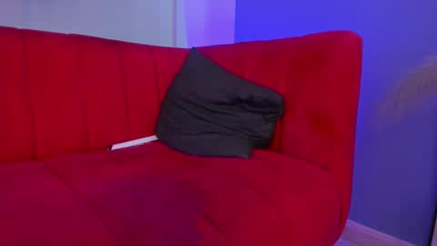 Snapshot of cristalfoxy_ chatting on 03-10-26, 11:43 cristalfoxy_ online show from 03-10-26, 11:43