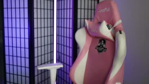 Snapshot of cristalhill chatting on 01-31-26, 07:11 Laura online show from 01-31-26, 07:11