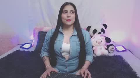 Snapshot of cristallssmith chatting on 03-14-26, 04:29 Cristal online show from 03-14-26, 04:29