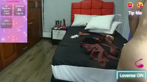 CRISTAL MILF online show from 02-08-25, 10:29