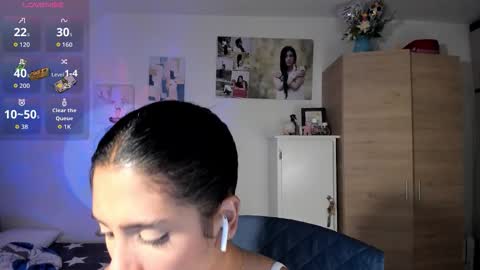 cristal online show from 10-26-25, 06:03