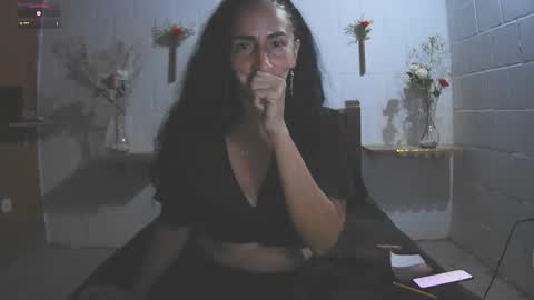   online show from 05-01-26, 12:26