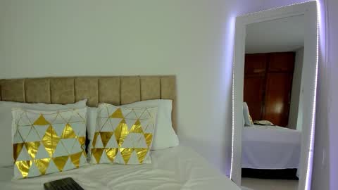 cristal walker online show from 11-05-25, 12:05