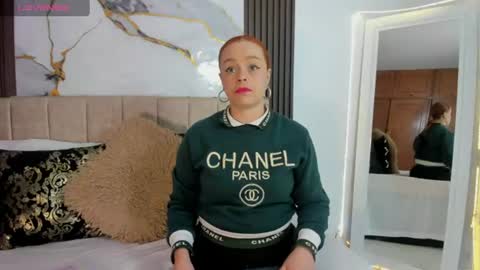 Snapshot of cristalwalker__ chatting on 06-12-26, 10:36 cristal walker online show from 06-12-26, 10:36