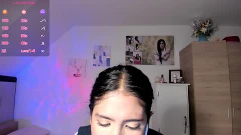 Snapshot of cristamunez chatting on 02-03-26, 03:15 veronika online show from 02-03-26, 03:15