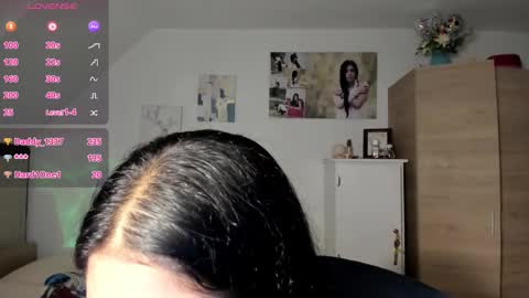 Snapshot of cristamunez chatting on 02-03-26, 06:40 veronika online show from 02-03-26, 06:40