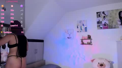 Snapshot of cristamunez chatting on 02-17-26, 02:52 veronika online show from 02-17-26, 02:52