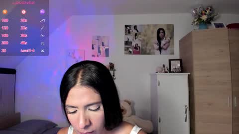 Snapshot of cristamunez chatting on 02-18-26, 03:13 veronika online show from 02-18-26, 03:13