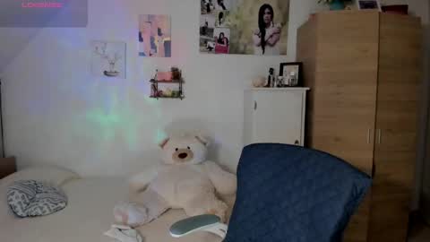 veronika online show from 04-29-26, 03:10