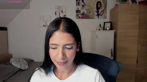 veronika online show from 05-29-26, 02:42