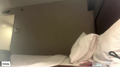 Snapshot of cristasworldxoxo chatting on 10-02-25, 03:57 Crista online show from 10-02-25, 03:57