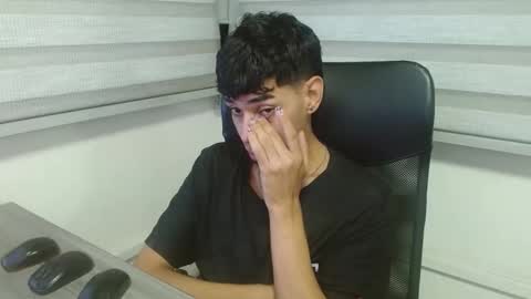 cristhian online show from 09-27-25, 06:29