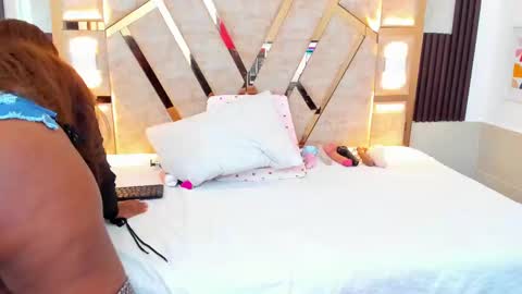 Snapshot of cristhinbrown chatting on 02-27-25, 06:53 cristin online show from 02-27-25, 06:53