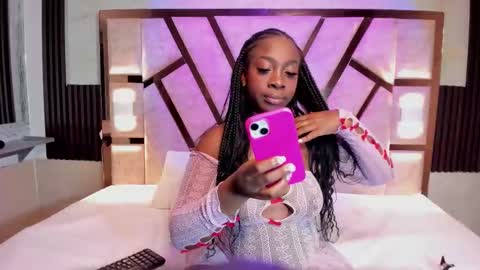 Snapshot of cristhinbrown chatting on 01-15-26, 06:55 cristin online show from 01-15-26, 06:55