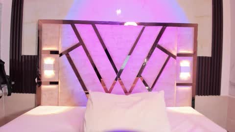 Snapshot of cristhinbrown chatting on 02-11-26, 06:46 cristin online show from 02-11-26, 06:46