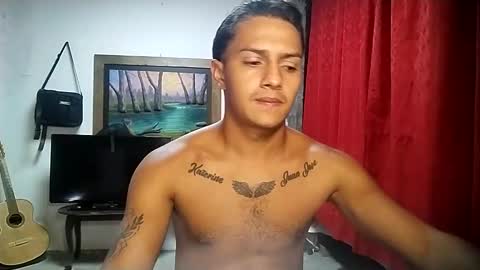 Snapshot of cristian_torres10 chatting on 02-26-25, 06:54 Cristian online show from 02-26-25, 06:54