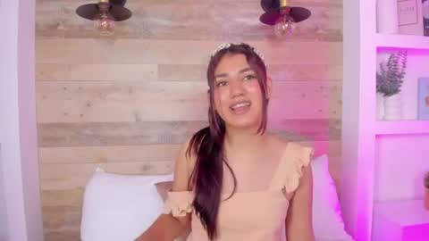 C R I S T I N online show from 06-11-26, 02:53