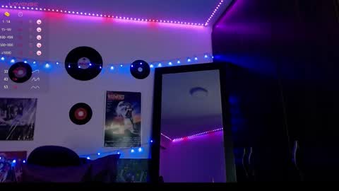 Snapshot of cristin_moon chatting on 12-03-24, 01:19 Christina online show from 12-03-24, 01:19
