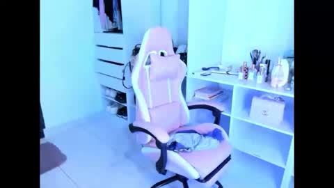 cristinasweet7 online show from 03-17-26, 11:52