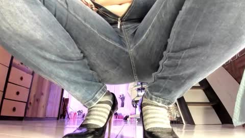 Snapshot of cristinavanegas chatting on 10-25-25, 10:48 Julieta online show from 10-25-25, 10:48